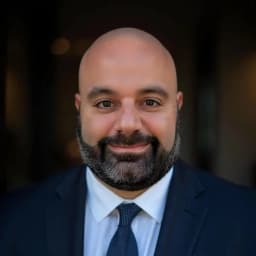 Hamik Minasi, RN - Medical Advisor at Whadata, registered nurse with 5+ years of clinical experience in cardiovascular and emergency nursing